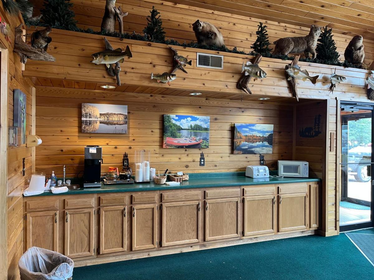 Boulder Bear Motor Lodge Boulder Junction Bagian luar foto