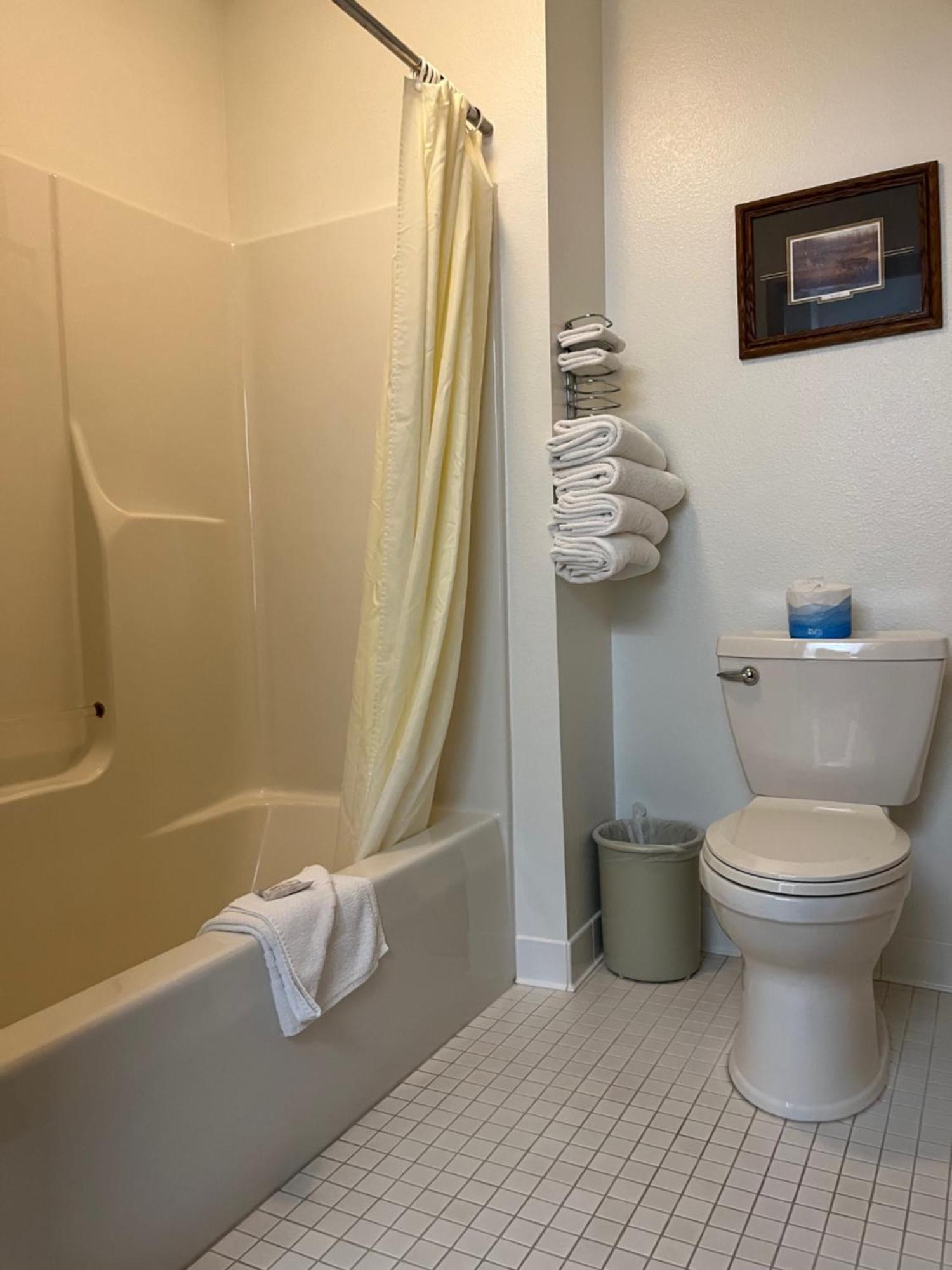 Boulder Bear Motor Lodge Boulder Junction Bagian luar foto