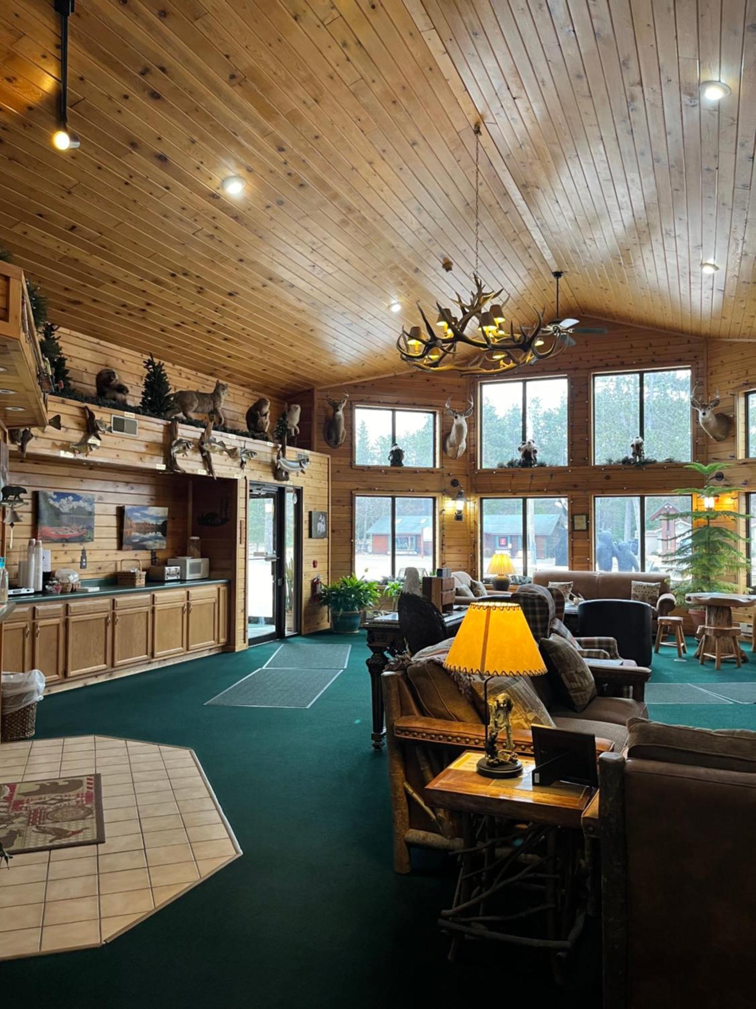 Boulder Bear Motor Lodge Boulder Junction Bagian luar foto